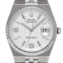 ロレックス ランドドゥエラー 127334の時計